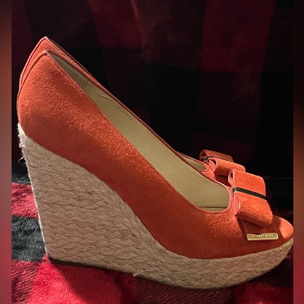 MICHAEL KORS MEG 7M Wedges SUEDE Heels ORANGE Open Toes Peep Platforms Shoes - Picture 9 of 15
